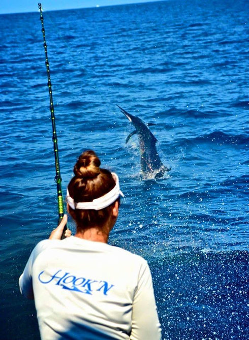 Women's Hook’n Crew Neck Performance Shirt - KnottyTails