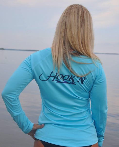 Women's Hook’n Crew Neck Performance Shirt - KnottyTails
